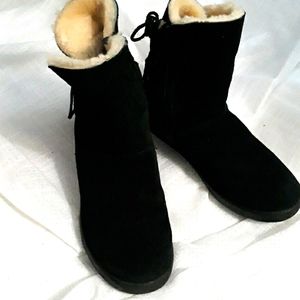 Koolaburra by UGG shearling lined black suede lace and zip boots. Size 9
